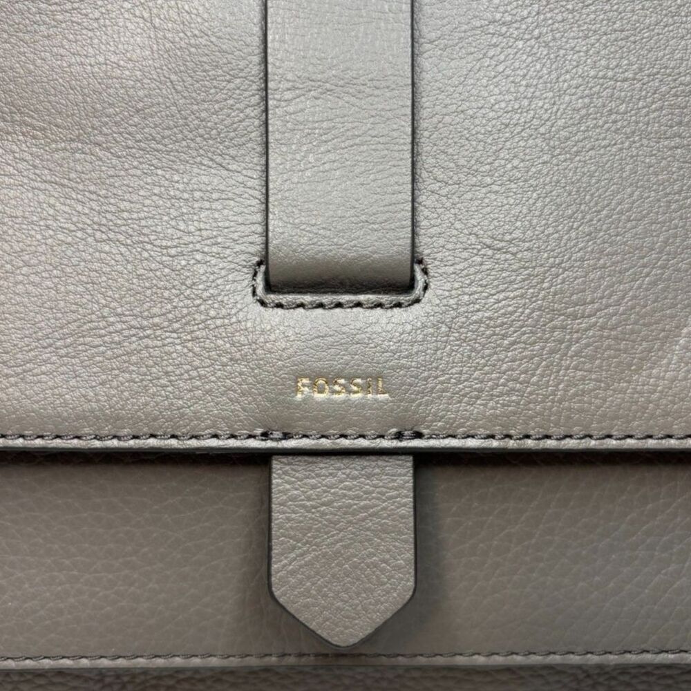 Fossil Kinley Gray Pebbled Leather Adjustable Crossbody Shoulder Bag Purse - Picture 4 of 13